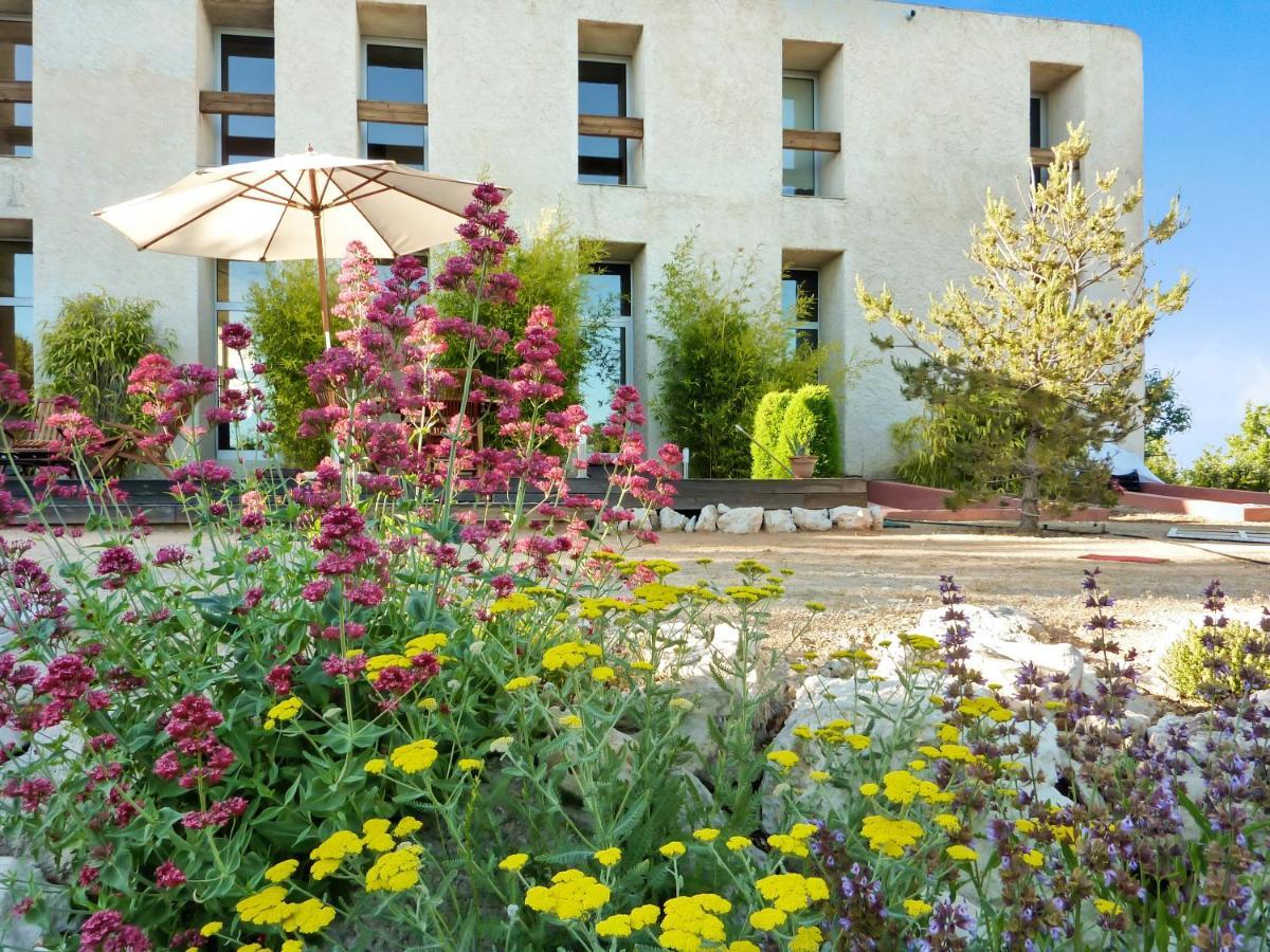 Maison De 6 Chambres Avec Piscine Privee Jardin Amenage Et Wifi A Mane 마네 외부 사진